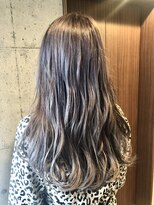 リラ バイ クオーレ(LIRA by CUORE)&nbsp;グレージュカラー