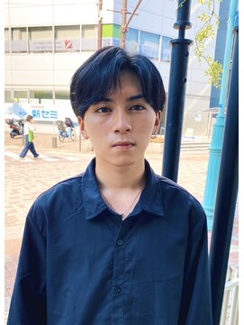 リタ(Lita) コンマヘアツーブロックマッシュセンターパートカルマパーマ