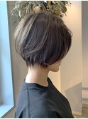 くびれショートボブ　ダークブラウン　大人女性　20代30代40代