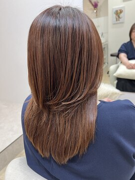 ヘンブ(HenB) くせやうねりをナチュラル、ヘアスタイルを楽しみにたい方。