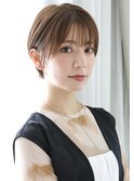 大人可愛い20代30代40代前下がりショートボブ耳かけボブ