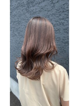 ツヅル(tsuzuru.) 韓国風小顔ヘア