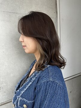 リバレッジ 白金(Leverage) 流れる前髪派手になりすぎないイヤリングカラー【目黒白金】山岡