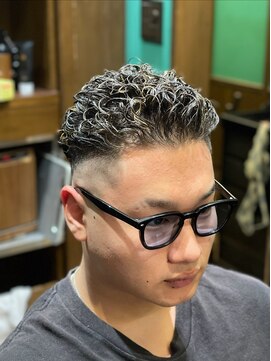 ヒロギンザバーバーショップ 丸の内店(HIRO GINZA BARBER SHOP) 極道パーマ