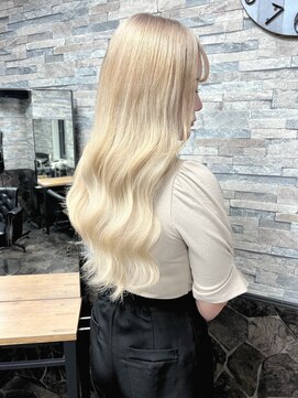 テイス 新宿(TACE) ブロンドベージュ[ネビージュ/黒髪/小顔/新宿]