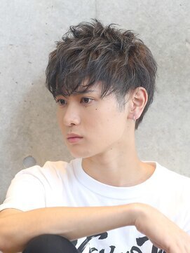 リップス レイ ギンザ(LIPPS Ray GINZA) レイジーフェザーマッシュ  ソフトツーブロック  テクノ