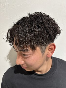 グラフ 立川(Graph.) ツイストスパイラルツーブロックメンズパーマ