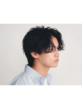 《王道メンズパーマデザイン》柔らかい質感の波巻きパーマで、垢抜けたオシャレな印象に*[天神大名/眉毛]