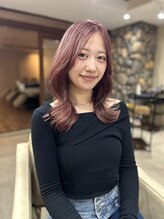 ロアバイチェリーコークウブ(Loa by CHERRY COKE ubu)&nbsp;透明感ピンクベージュ × 顔まわりレイヤー