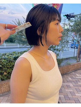 ウシワカマル ミライ(USHIWAKAMARU MIRAI) ・切りっぱなしボブ