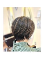 ティーシースペース 元住吉店(T.C.SPACE)&nbsp;ハイライトで魅せる丸みショート