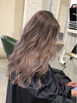 ベル 亀戸 錦糸町(Belle) 2ブリーチシャドウルーツ