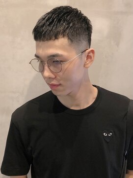 フランクスバーバーリザーブ 人形町店(FRANK’S BARBER RESERVE) クロップバーバースタイル y