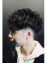 銀座 シノ 本店(shino)&nbsp;スペインカール　メンズパーマ　ツイストスパイラル　フェード