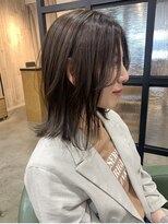 ルックアット(Look at)&nbsp;【Look at】20代30代40代アッシュグレーミディアムレイヤー