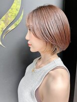 ユニック ウメダ(unique UMEDA)&nbsp;前下がりショートボブ+インナーカラー＋韓国ショート＋ショート