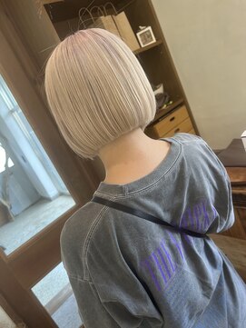 チャルム (Charom) ホワイトボブ