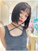 黒髪プツッとボブ