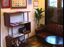 ラグジュアリーバーバーカミング 入間店(Luxury BARBER Kaming)の雰囲気（店内紹介）