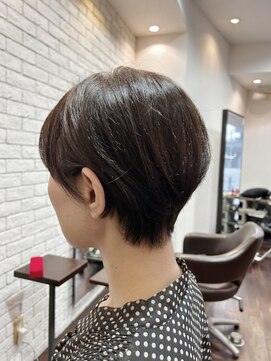 サロウィン 名古屋本山店(SALOWIN) 小顔でスッキリ耳掛けショートボブ／ HIDE／くびれショート