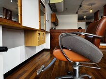 イトビューティーサロン(ito Beauty Salon)の雰囲気（ウッドベースの店内で、ほっと一息つけるサロンです。）