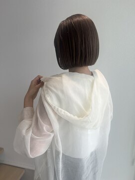 リノアオ(LINOAO.) Wカラーでシアーベージュに♪ぱつっとボブ◎