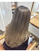 アーブルポンテ(ARBRE ponte) ハイライトデザインカラーレイヤーカット髪質改善トリートメント