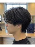 黒髪毛束毛流れセンターパート