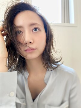 チョビー 銀座(chobii) [桜井]外ハネデジタルパーマイルミナカラーグレージュカラー