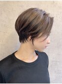 横顔美人ショート