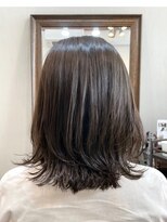 ピア(pier)&nbsp;切りっぱなし外ハネ ボブ