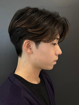 エルマーク(L-MARK) センターパートニュアンスパーマ韓国カルマパーマコンマヘア