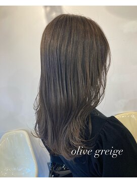 レイリー(LAiLy) 透明感　韓国　セミロング