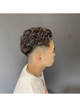 クレオ 片江店(CREO) メンズカットパーマハイライト