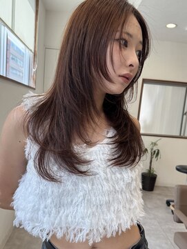 キノ(kino) ロングレイヤーカット顔周りピンクレッド20代30代暖色