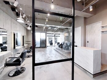 マーシュ ルーヴェ(marshu Luve)の写真/【天六駅/9番出口徒歩10秒】《*11月New OPEN*》カット+カラー￥6500♪梅田/十三/西中の人気店が天六に登場！