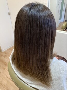 【国領駅徒歩1分】重くなり過ぎない軽い仕上がりで広がり、パサつきはしっかりケア★まとまりのある艶髪へ*