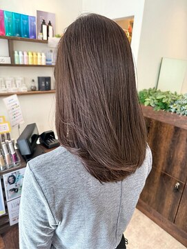 オーバルヘアー(OVAL hair) 透明感ショコラブラウン/レイヤーカット