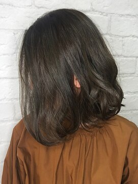 クレア(CLAIRE by GRAPEVINE) 愛されゆるふわパーマ×ロブ