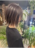 レイヤーボブ/前髪なし/ボブ/ミルクティーグレージュ/10代