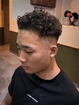 グラッドマンズカットクラブ 立川(GLADMAN'S CUT CLUB) 極道パーマスキンフェード立川メンズ