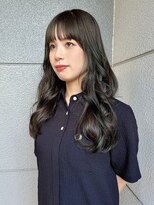 ヘアーアイストゥーレ(HAIR ICI TRE)&nbsp;ブリーチなしオリーブアッシュ夏カラーロンググレージュ