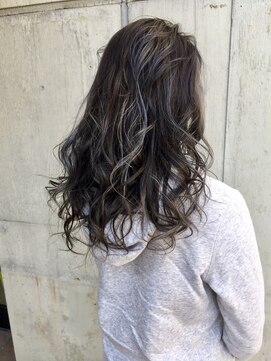 へアメイクワンプラス 四日市(HAIR MAKE ONEplus) ハイライト ブルーグレー