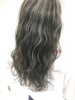 ユニーク(UniQ)&nbsp;【UniQ・小笹】ハイライト+アディクシーシルバーグレージュ