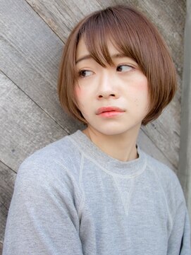 ルティア(Lutia) 流しバング ショートボブ