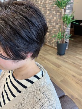 エウレカ(EUREKA) ハンサムショート☆黒髪アッシュカラー