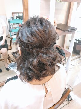 ロカット サロン(Roquat Salon) ボブ編み込みハーフアレンジ 【ヘアアレンジ  立川/立川南】