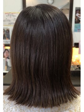 ヘアーメイク クーラ 行橋店(Hair make CURA) ツヤ感ストレート20代30代40代大人かわいい外ハネ
