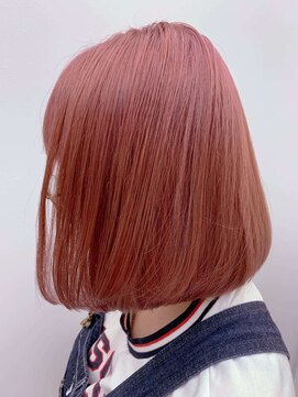 ナンバー デセオ 吉祥寺(N° deseo) インナーカラー、ピンクラベンダー、イヤリングカラーグレージュ