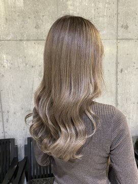 エヴァー(ever) ハイライトカラー/くびれヘア/ビタミンカラー[表参道駅/原宿駅]